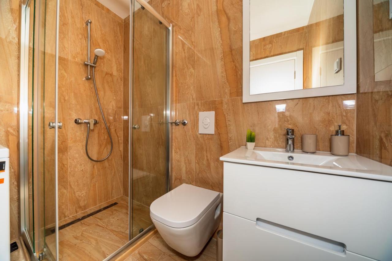 Accordion Apartment Бар Екстер'єр фото